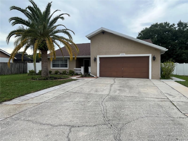 12005 Misty Brook Ct, Tampa, FL 33635