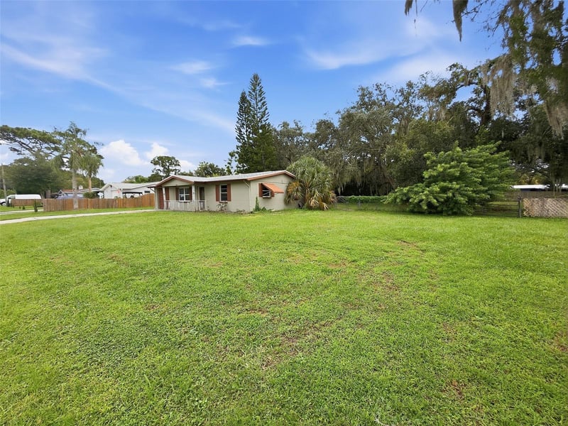 6818 Carob Dr, New Port Richey, FL 34653