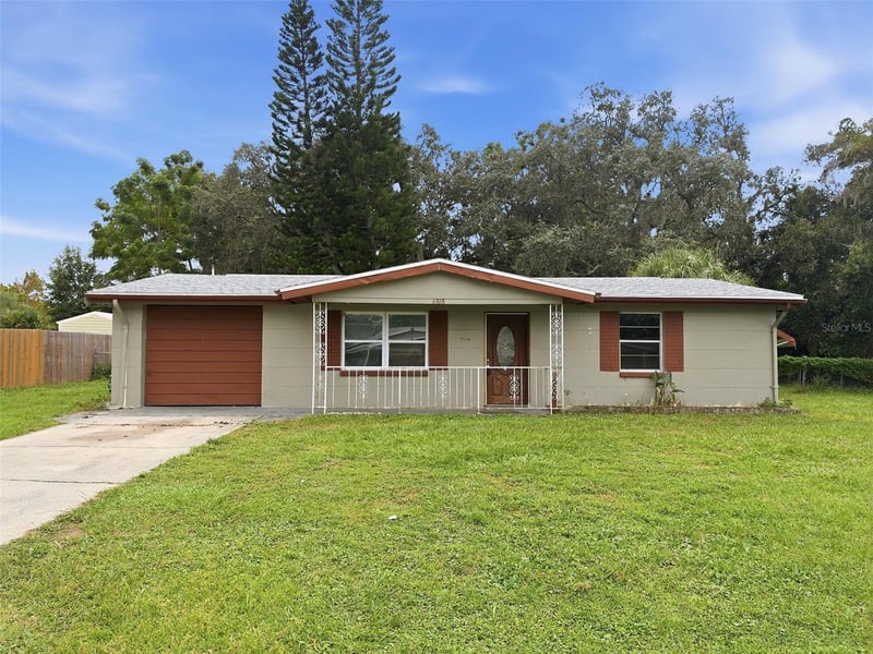 6818 Carob Dr, New Port Richey, FL 34653