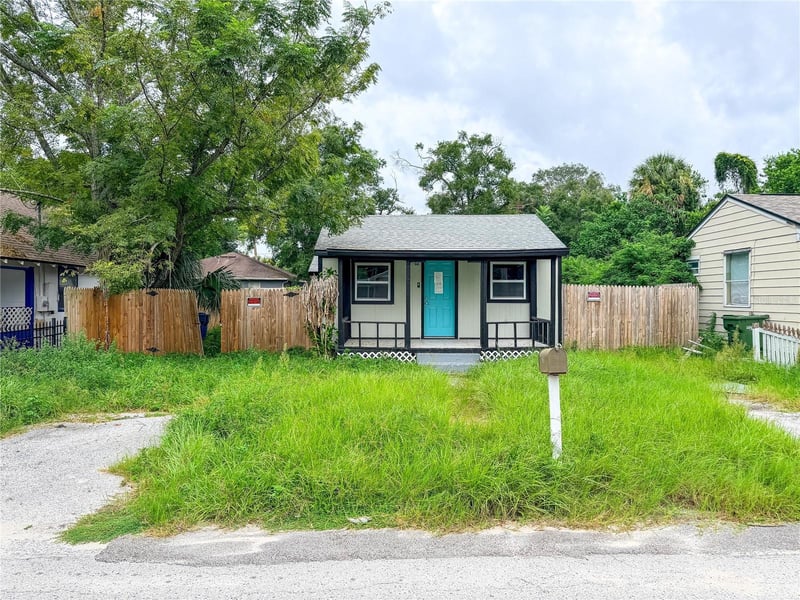 8308 N Mulberry St, Tampa, FL 33604