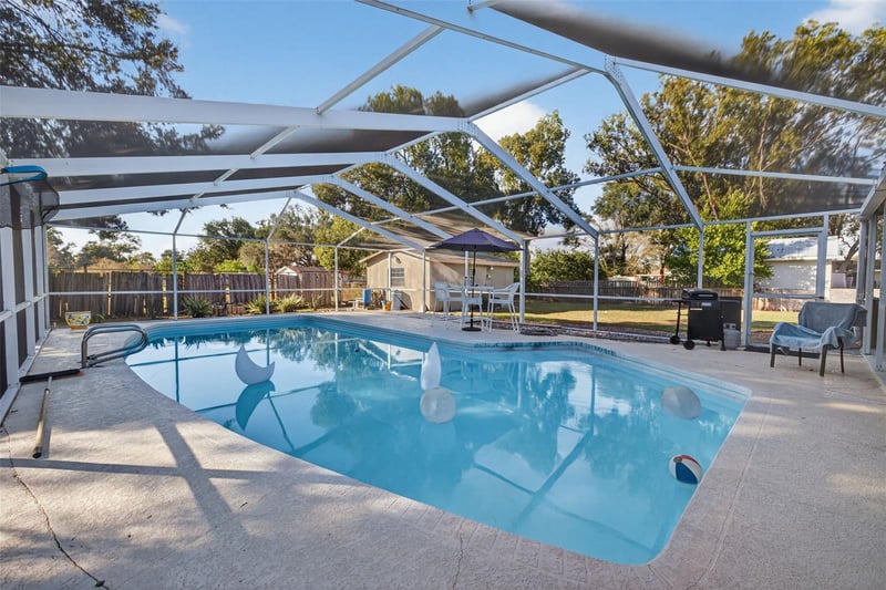 1004 Mandalay Dr, Brandon, FL 33511