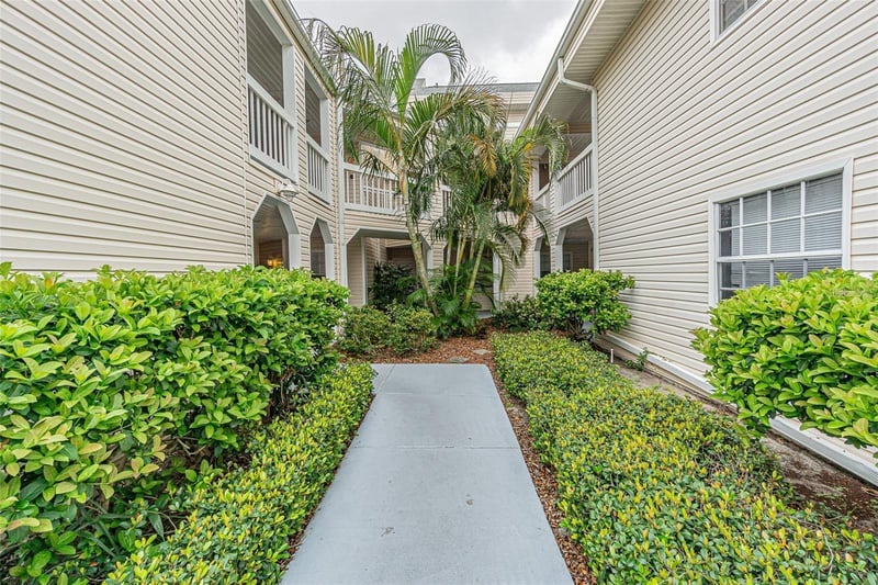 6907 Stones Throw Cir N #2203, St Petersburg, FL 33710