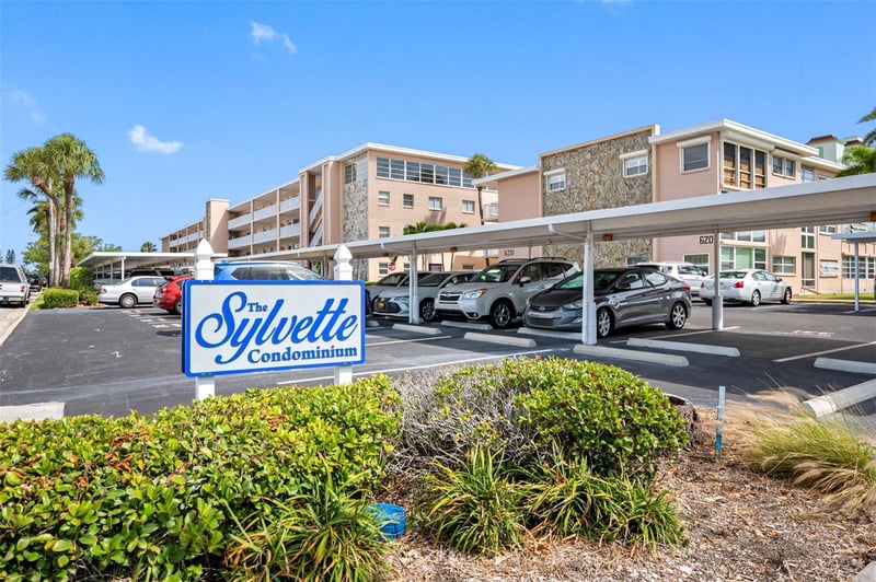 6363 Gulf Winds Dr #437, St Pete Beach, FL 33706