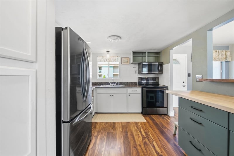 2330 Canal Dr #G27, Bradenton, FL 34207