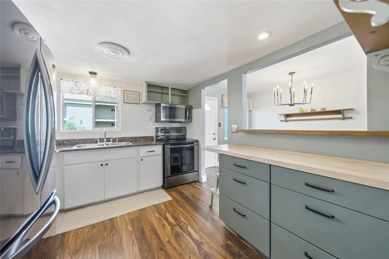 2330 Canal Dr #G27, Bradenton, FL 34207