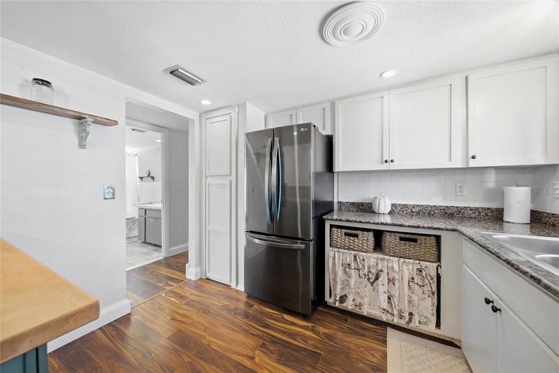 2330 Canal Dr #G27, Bradenton, FL 34207