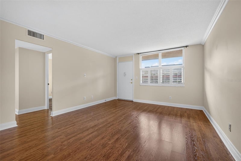4915 Bay St NE #124, St Petersburg, FL 33703