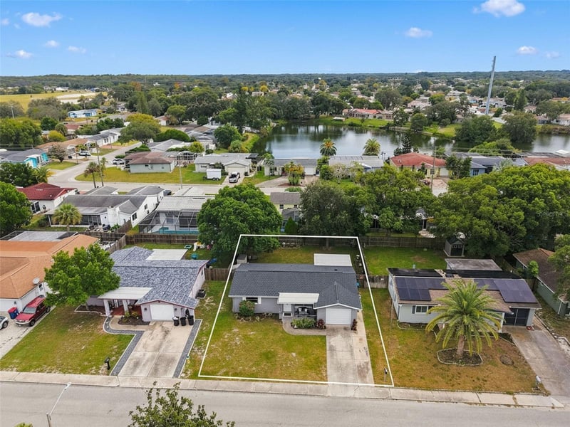 9850 Richwood Ln, Port Richey, FL 34668