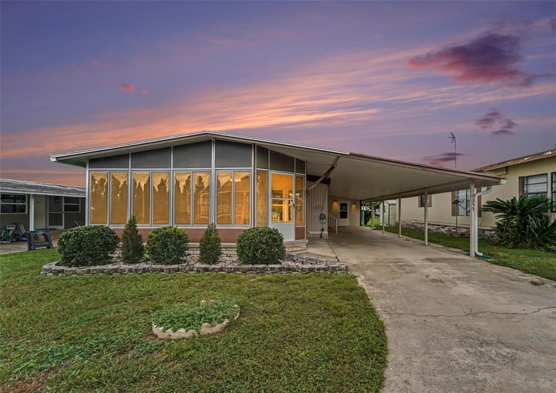 10055 Collingwood Ave, Dade City, FL 33525