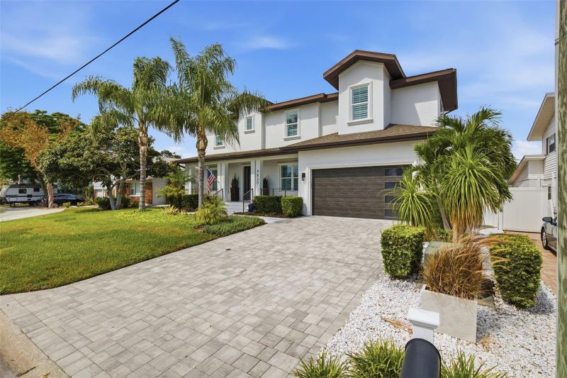 4835 W Bay Villa Ave, Tampa, FL 33611