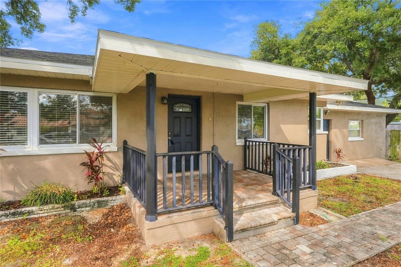 10719 Cherokee Dr, St Petersburg, FL 33708