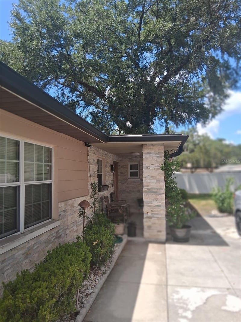 702 Coulter Pl, Brandon, FL 33511