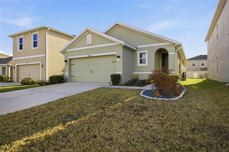 8204 Pelican Reed Cir, Wesley Chapel, FL 33545