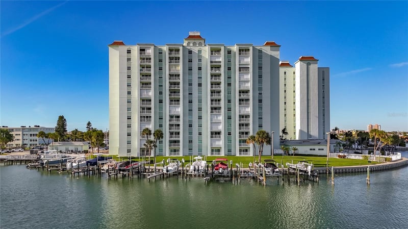 400 64th Ave #1204, St Pete Beach, FL 33706