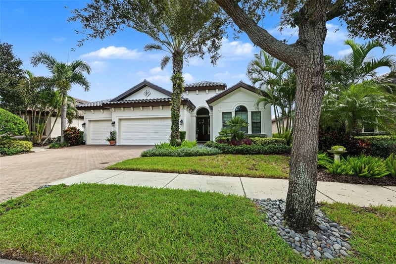 1366 Via Verdi Dr, Palm Harbor, FL 34683
