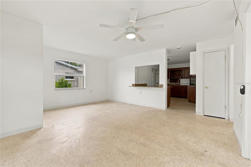 818 90th Ave N, St Petersburg, FL 33702