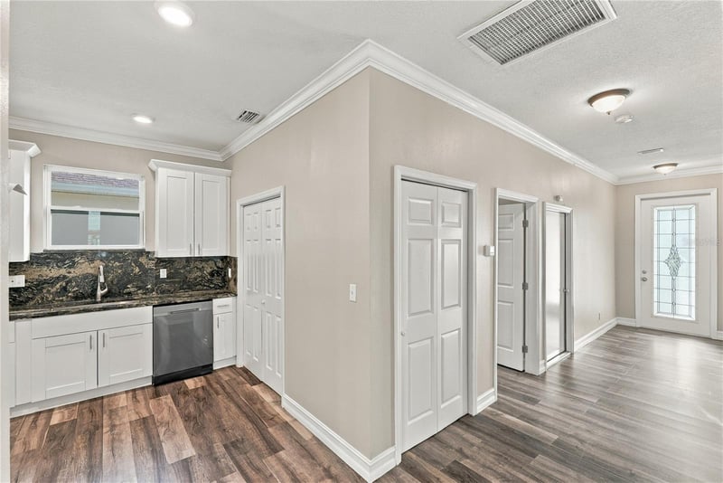 5625 35th Way N, St Petersburg, FL 33714