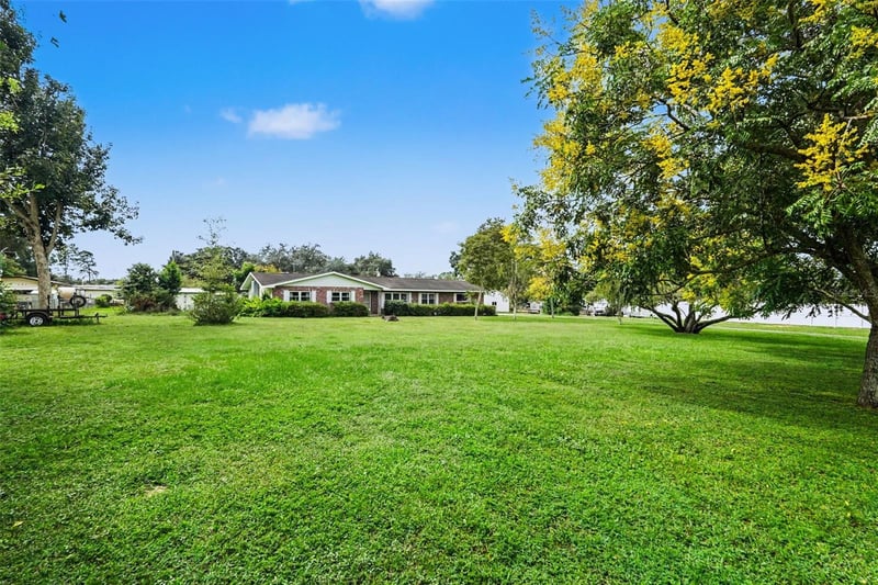 39800 County Road 54, Zephyrhills, FL 33542