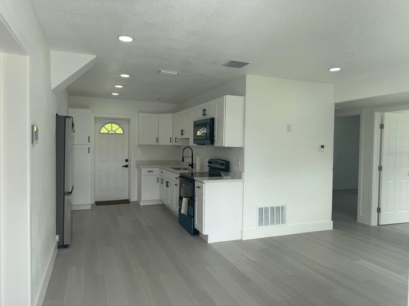 2148 Catalina Dr N, Clearwater, FL 33763