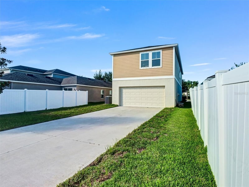 13018 Boggy Creek Dr, Riverview, FL 33579