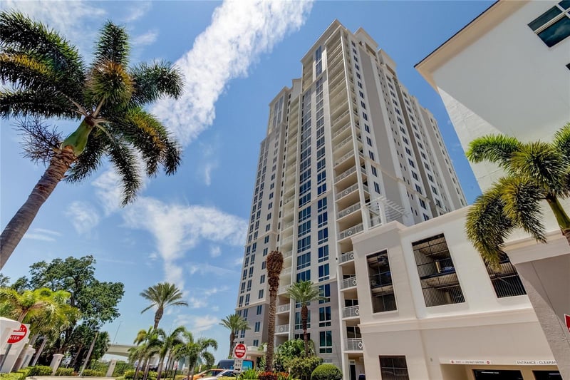331 Cleveland St #317, Clearwater, FL 33755