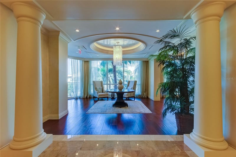 331 Cleveland St #317, Clearwater, FL 33755