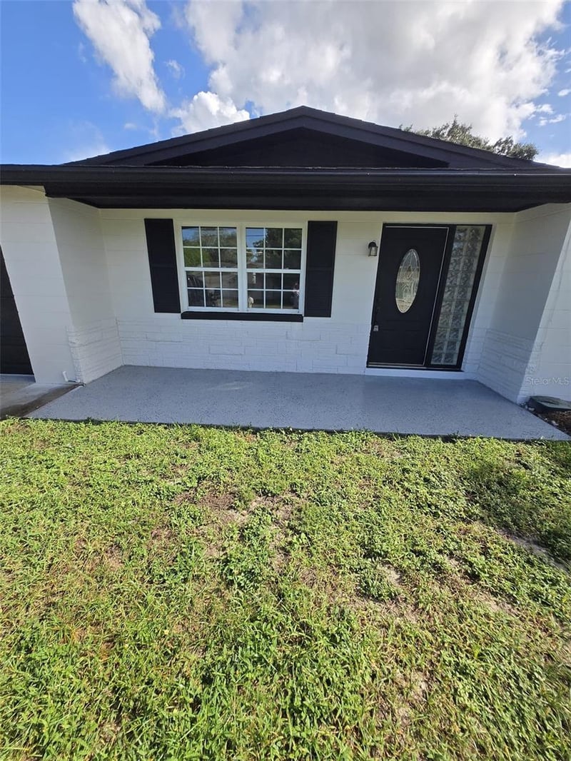 7401 Country Club Dr, Hudson, FL 34667