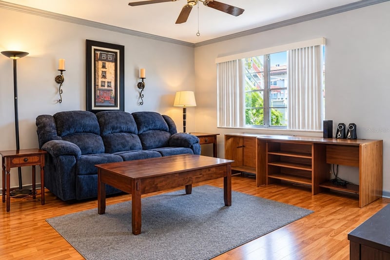 5900 21st St N #6, St Petersburg, FL 33714