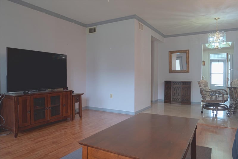 5900 21st St N #6, St Petersburg, FL 33714
