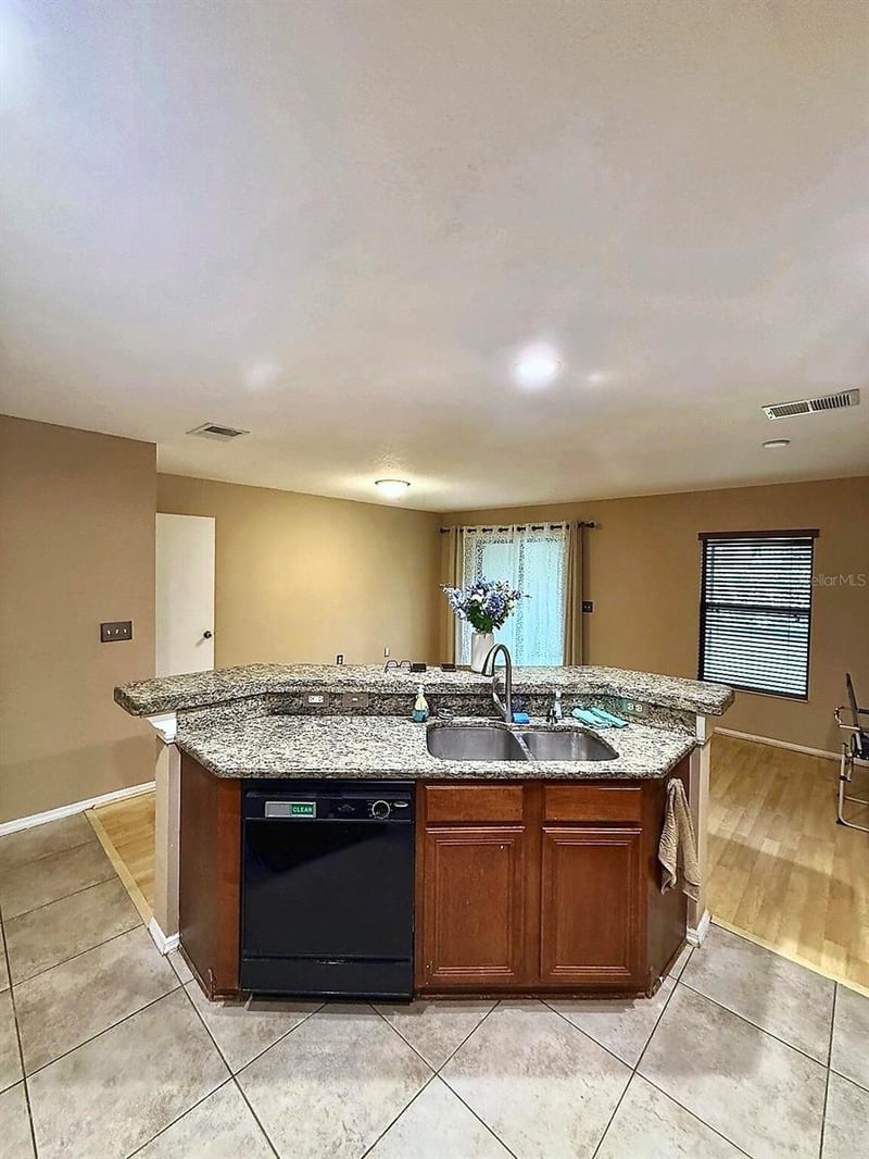 2607 Oleander Lakes, Brandon, FL 33511