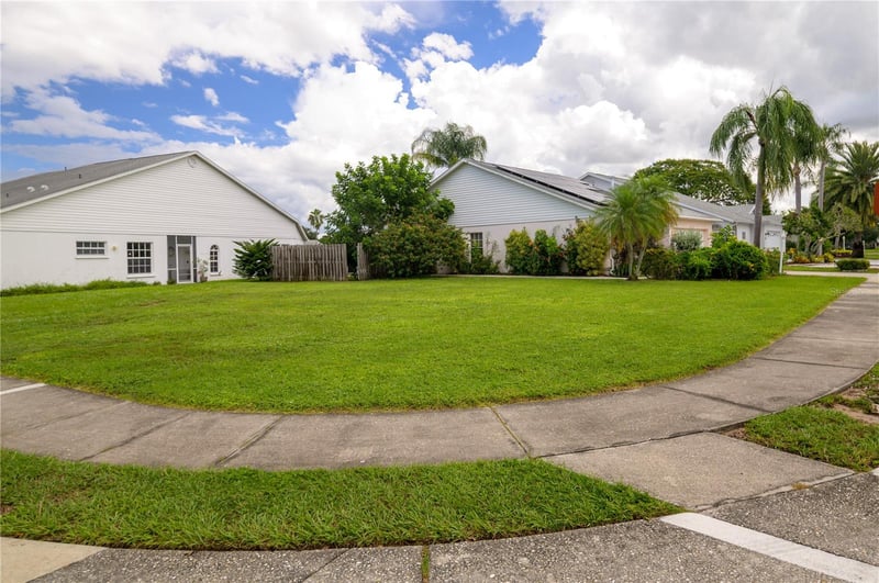 4205 Saint Clair Dr, Sarasota, FL 34243