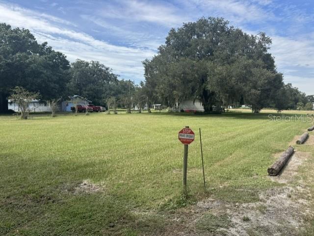 9581 Mcintosh Rd, Dover, FL 33527