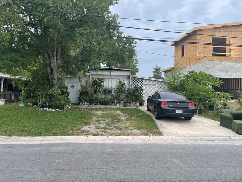 5830 Sussex Dr, Tampa, FL 33615
