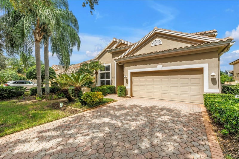 9724 Sago Point Dr, Seminole, FL 33777