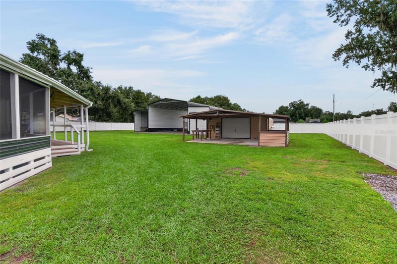 3902 Topreca Dr, Plant City, FL 33565