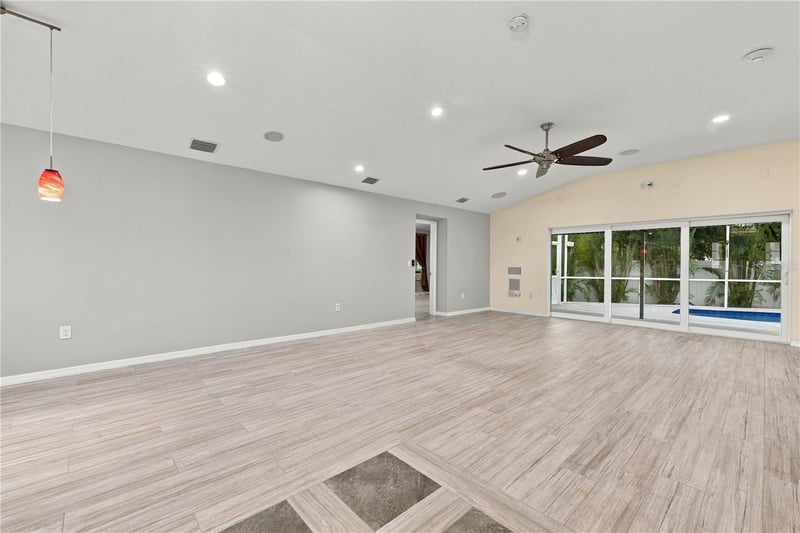 155 Lake Shore Dr E, Palm Harbor, FL 34684