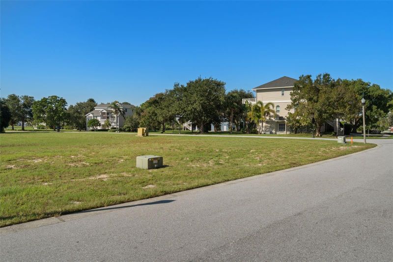 2044 N Pointe Alexis Dr, Tarpon Springs, FL 34689
