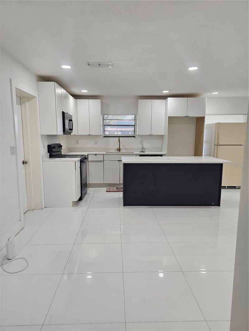 6125 Liberty Ave, Temple Terrace, FL 33617