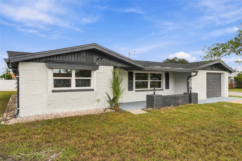 10734 Leeds Rd, Port Richey, FL 34668