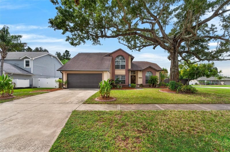12301 Pathway Ct, Riverview, FL 33569