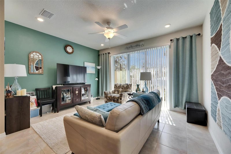 5312 Sylvester Loop, Tampa, FL 33610