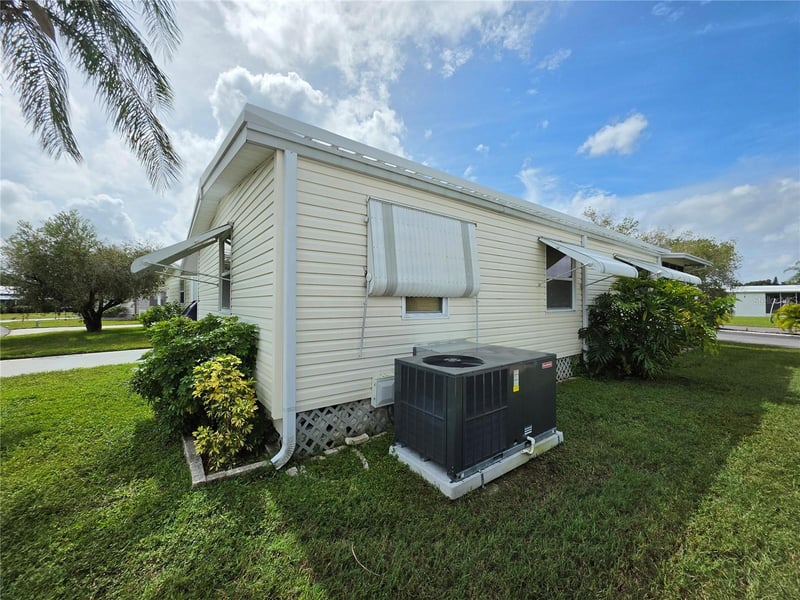5293 Poinciana Cir, New Port Richey, FL 34653