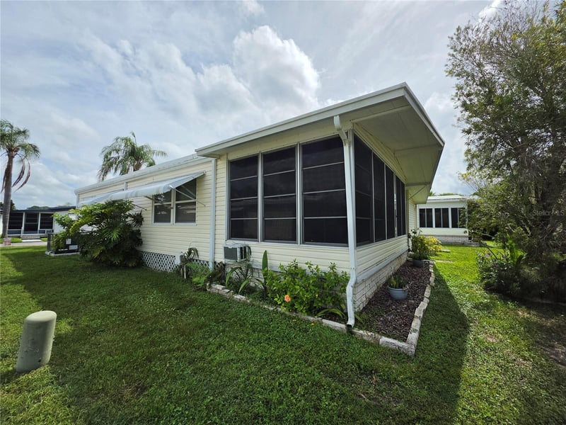 5293 Poinciana Cir, New Port Richey, FL 34653