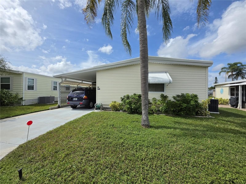 5293 Poinciana Cir, New Port Richey, FL 34653