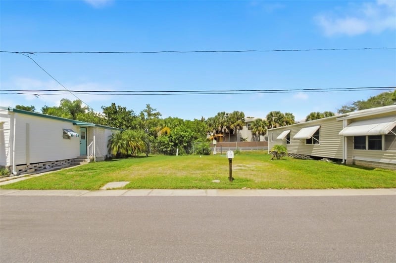 21 Yawl Ln #21, Palm Harbor, FL 34683