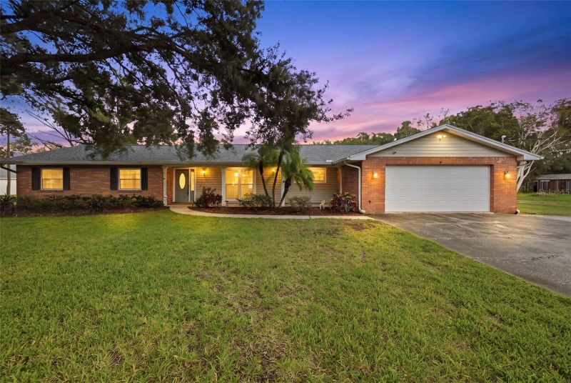 17501 Lakeshore Rd, Lutz, FL 33558