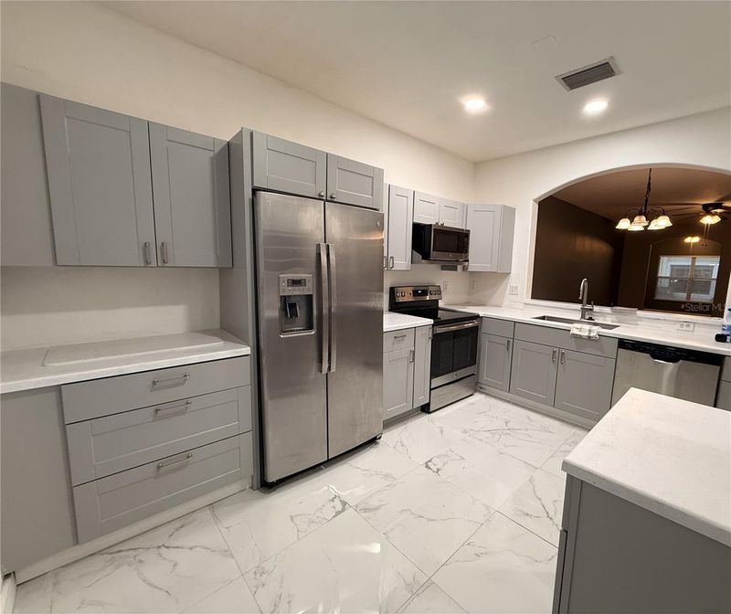 3454 High Hampton Cir, Tampa, FL 33610
