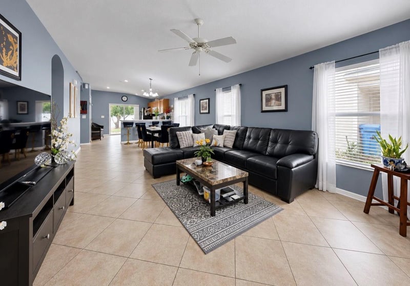 7746 Carriage Pointe Dr, Gibsonton, FL 33534