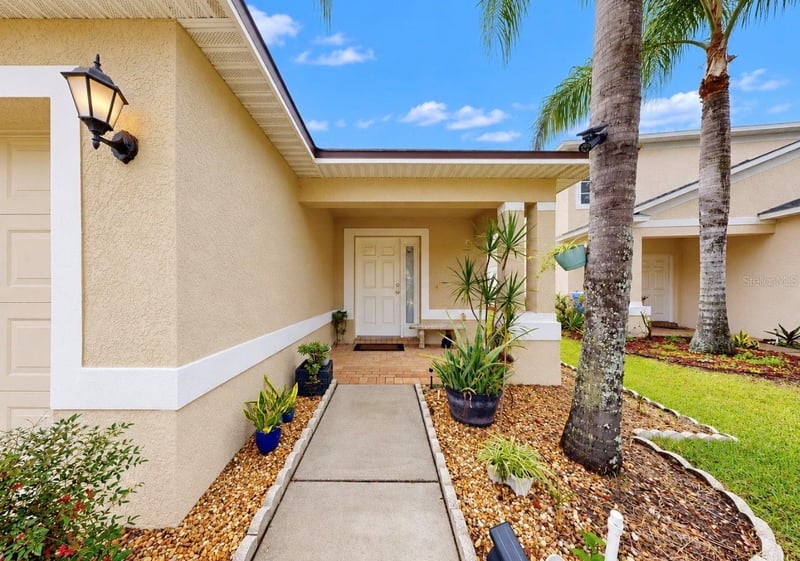 7746 Carriage Pointe Dr, Gibsonton, FL 33534