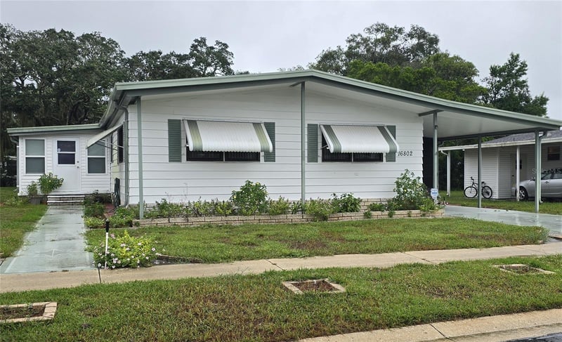 16802 Harley St, Hudson, FL 34667